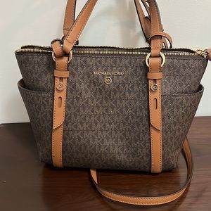 Michael Kors Nomad Convertible Top-Zip Tote (Small, Brown/Acorn)